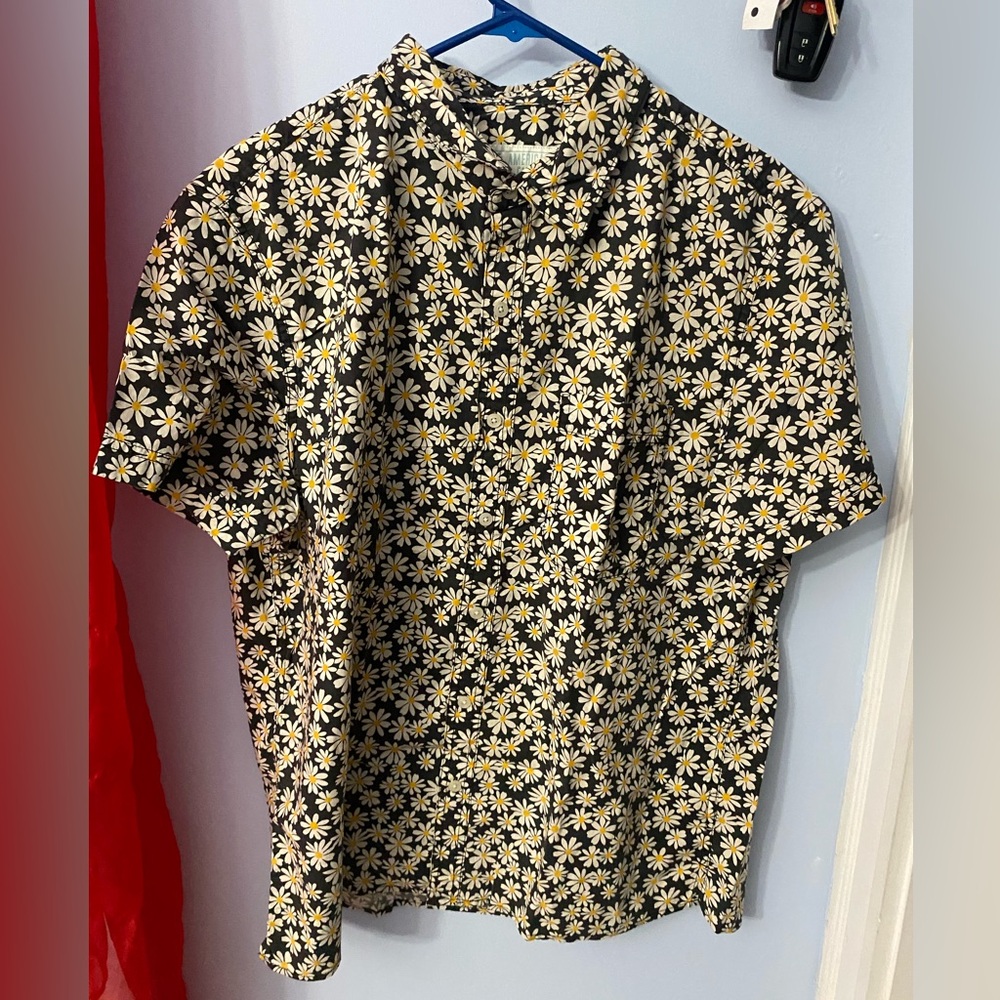 Men’s Floral Button Down Shirt